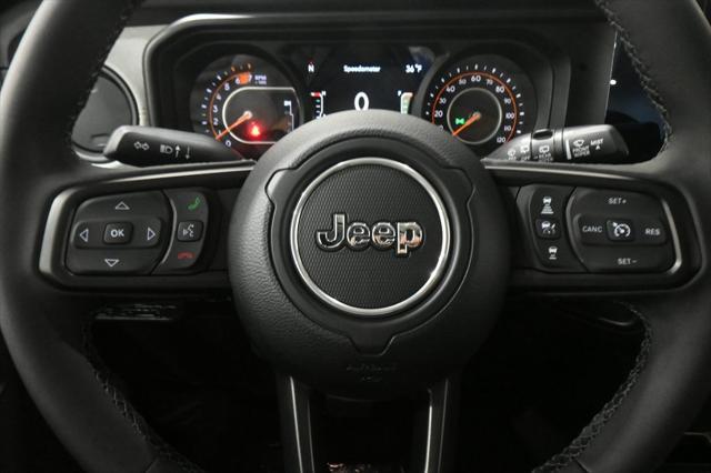 new 2025 Jeep Wrangler car, priced at $45,186
