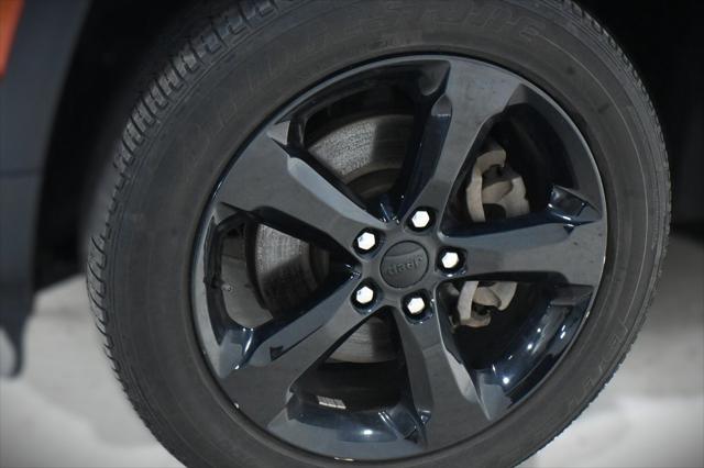 used 2022 Jeep Grand Cherokee L car, priced at $30,500