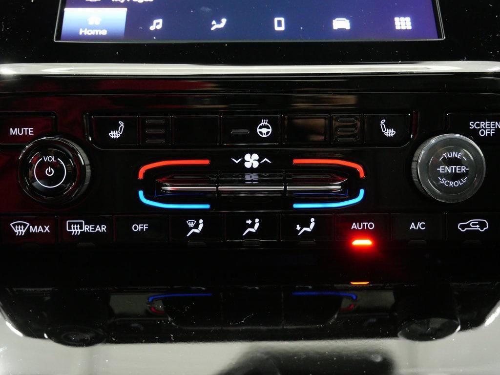 new 2025 Jeep Grand Cherokee car, priced at $40,910