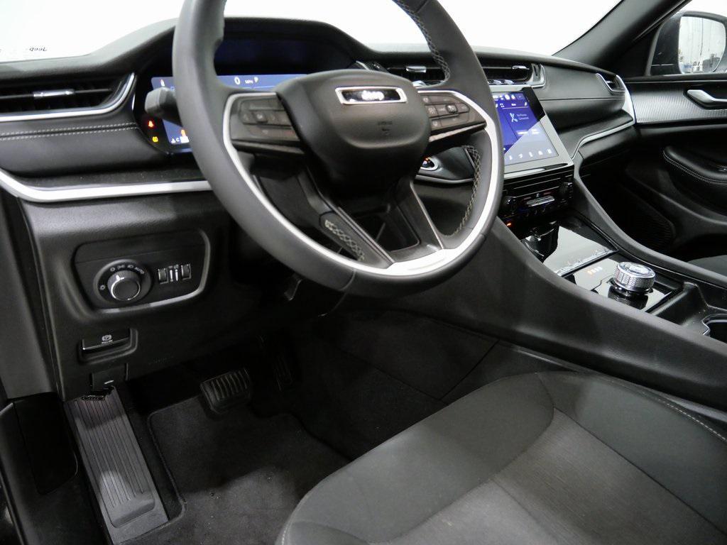used 2024 Jeep Grand Cherokee L car, priced at $29,200