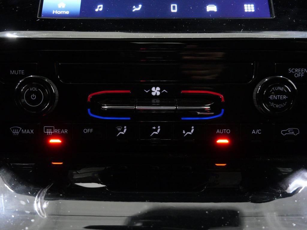 used 2024 Jeep Grand Cherokee L car, priced at $29,200