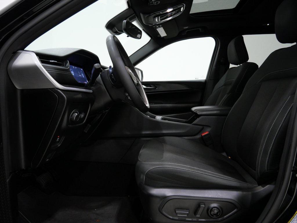 used 2024 Jeep Grand Cherokee L car, priced at $29,200