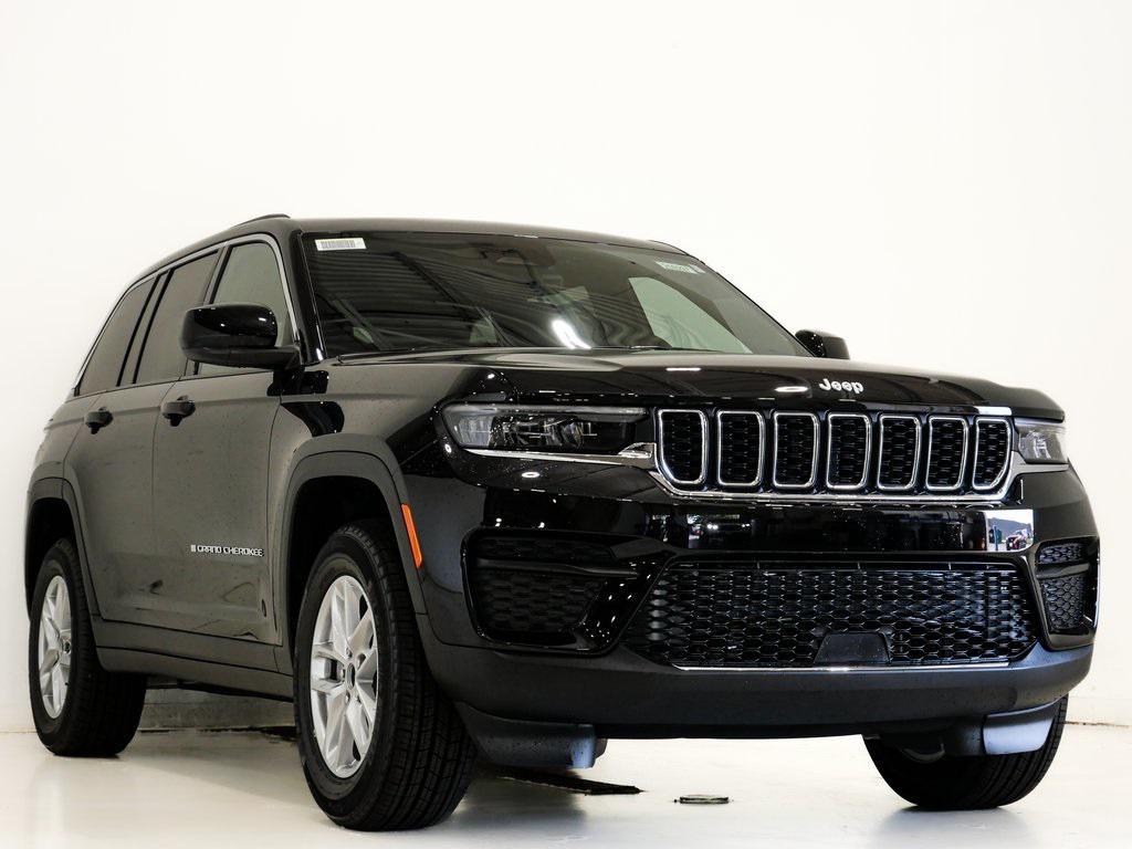 new 2025 Jeep Grand Cherokee car, priced at $38,164