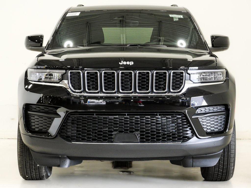 new 2025 Jeep Grand Cherokee car, priced at $37,570