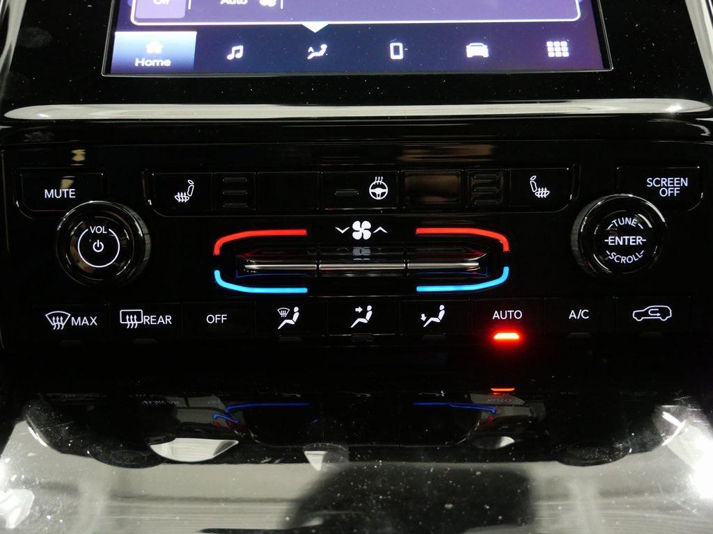 new 2025 Jeep Grand Cherokee car, priced at $37,570