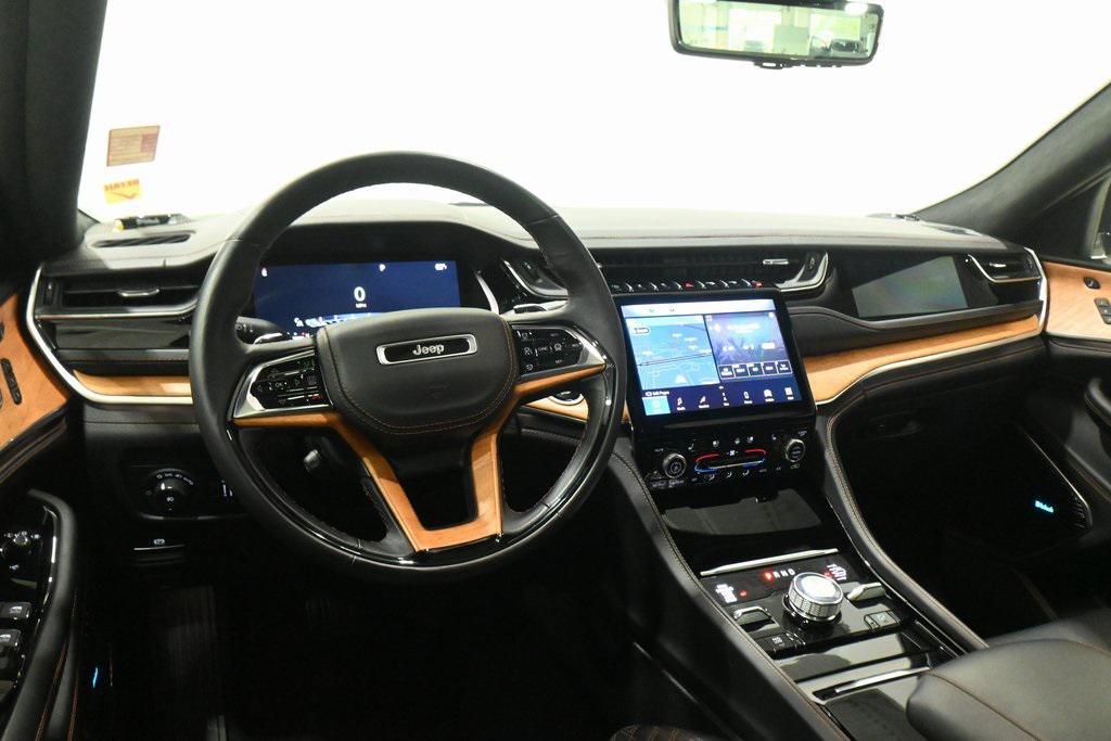 used 2022 Jeep Grand Cherokee car, priced at $37,000