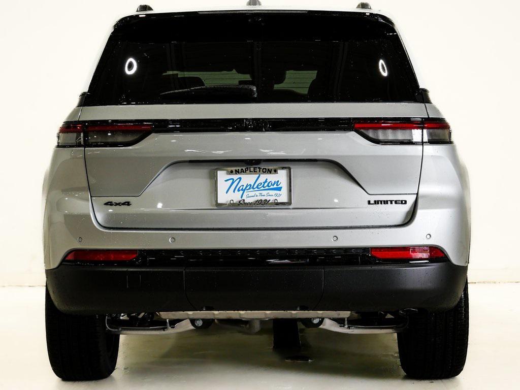 new 2025 Jeep Grand Cherokee car, priced at $48,974