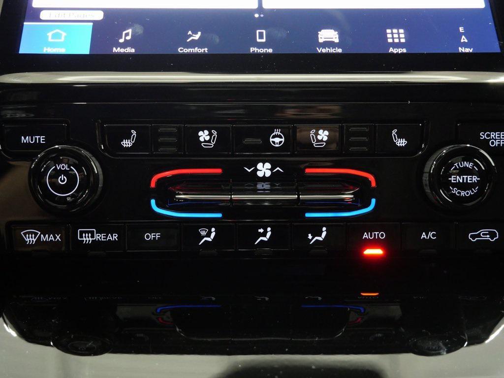 new 2025 Jeep Grand Cherokee car, priced at $48,974