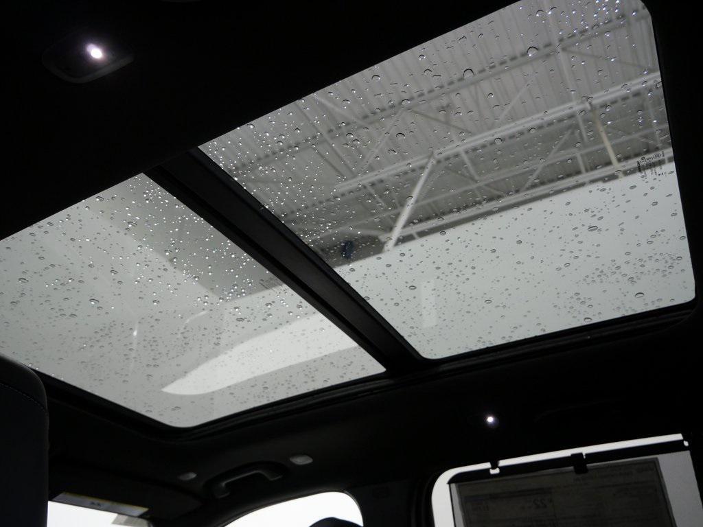 new 2025 Jeep Grand Cherokee car, priced at $48,974