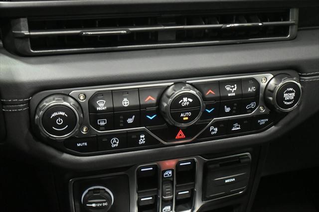 new 2025 Jeep Wrangler car, priced at $51,105