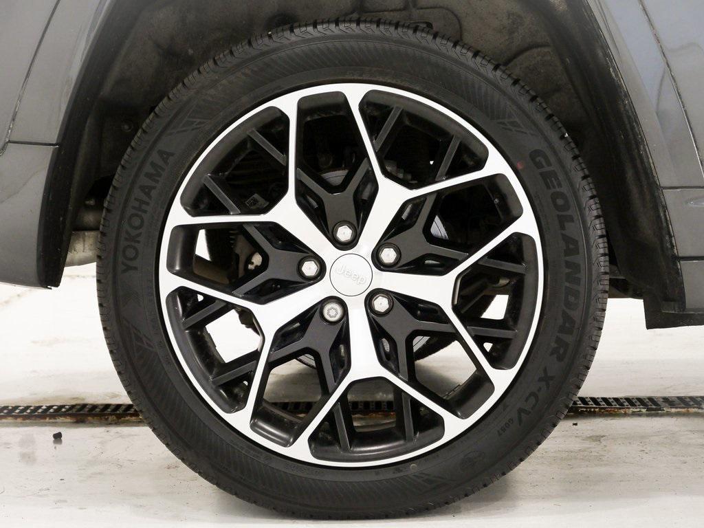 used 2022 Jeep Grand Cherokee car, priced at $36,500