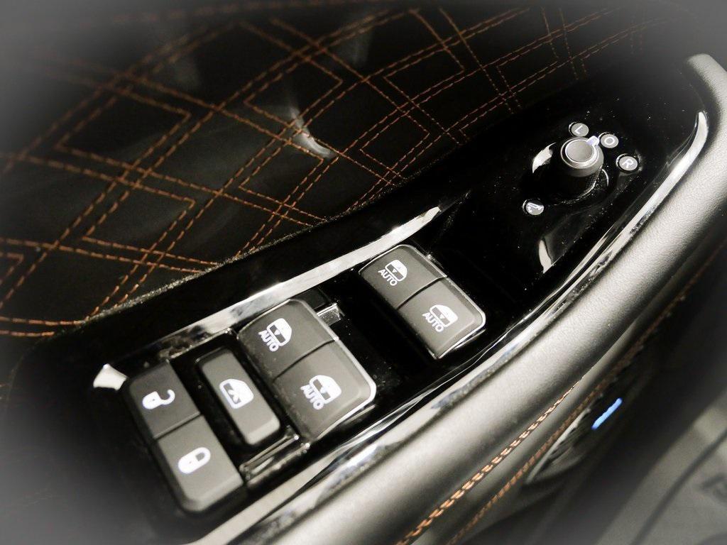 used 2022 Jeep Grand Cherokee car, priced at $36,500