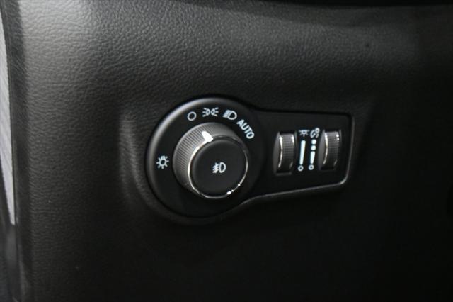 new 2025 Jeep Compass car, priced at $31,231