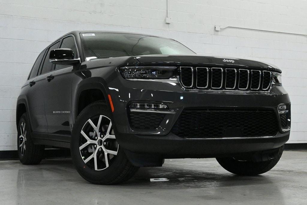 new 2024 Jeep Grand Cherokee car, priced at $45,254