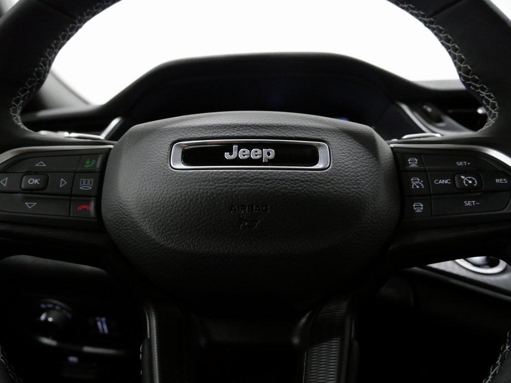 new 2025 Jeep Grand Cherokee L car, priced at $42,120