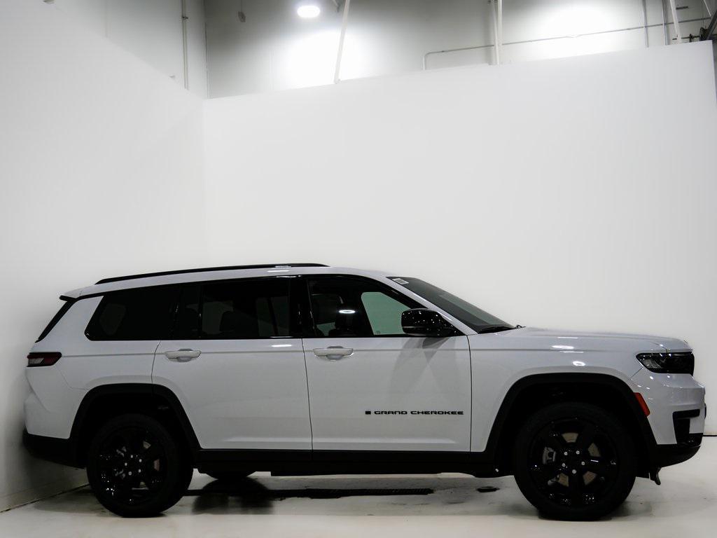 new 2025 Jeep Grand Cherokee L car, priced at $42,120