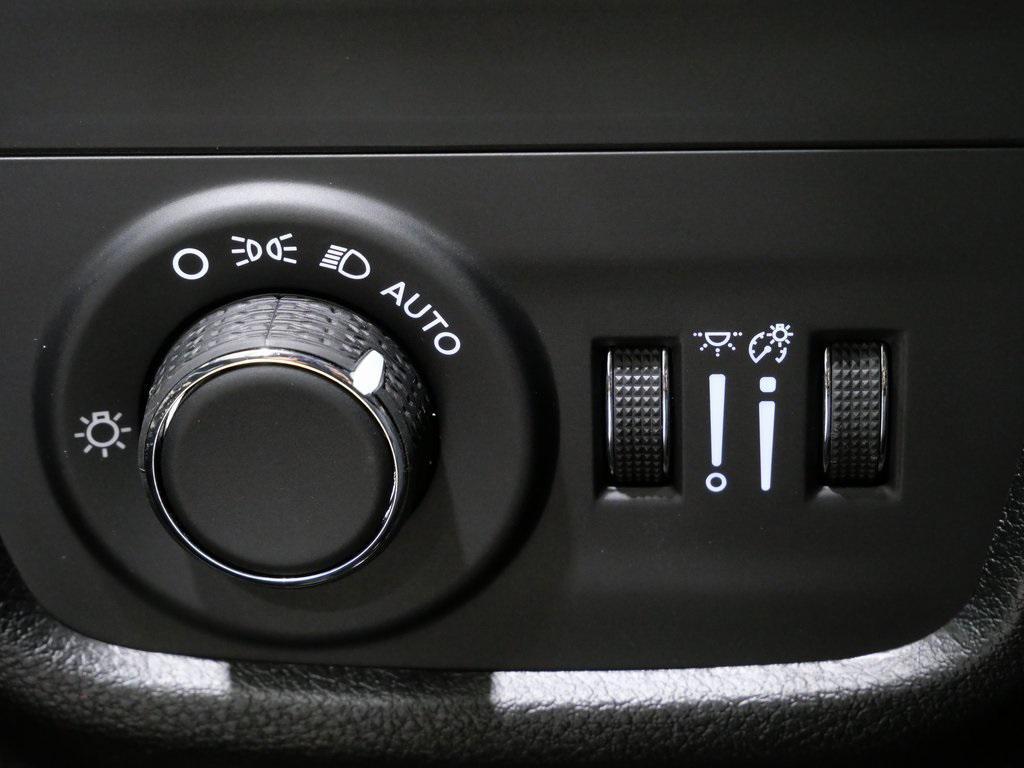 new 2025 Jeep Grand Cherokee L car, priced at $42,120