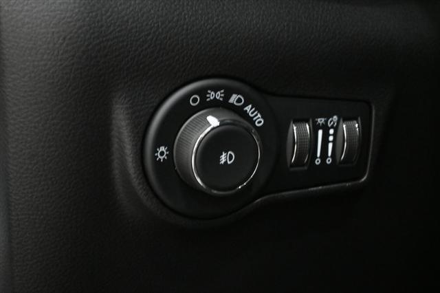 new 2025 Jeep Compass car, priced at $29,080