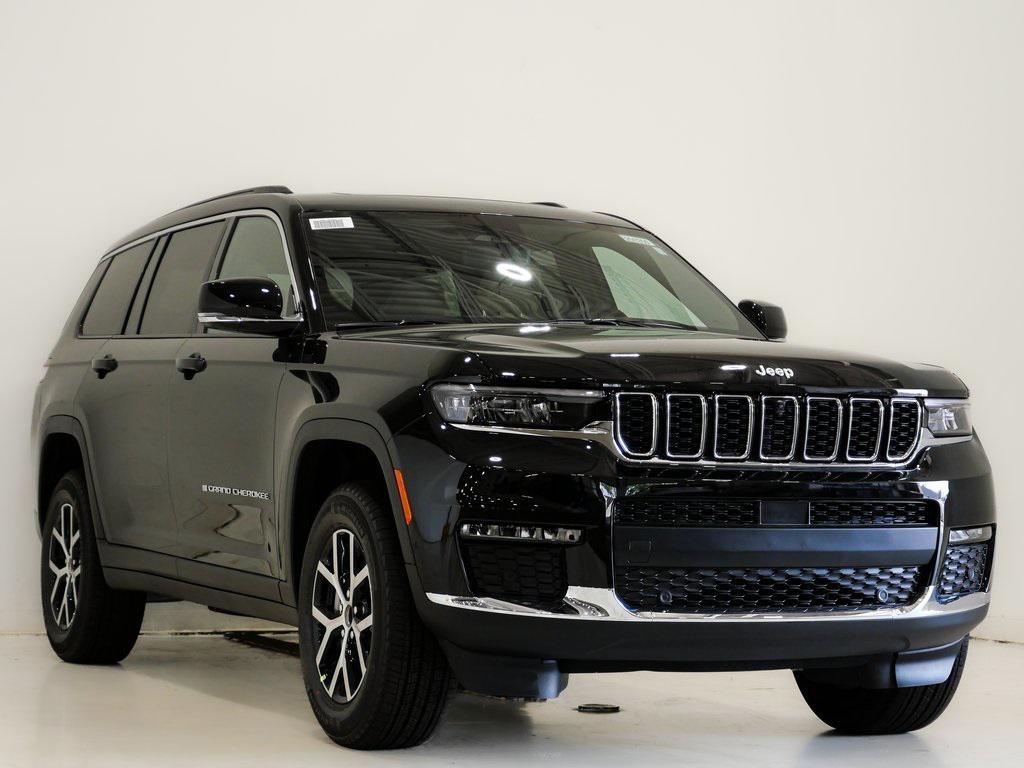 new 2025 Jeep Grand Cherokee L car, priced at $48,794