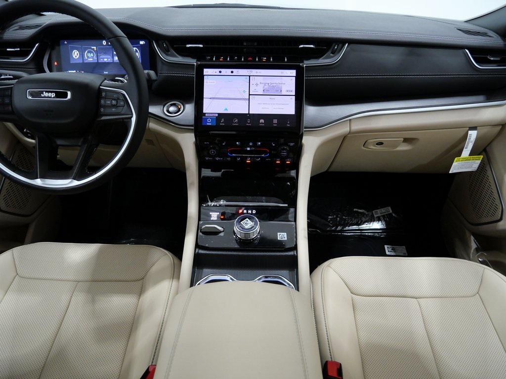 new 2025 Jeep Grand Cherokee L car, priced at $48,994
