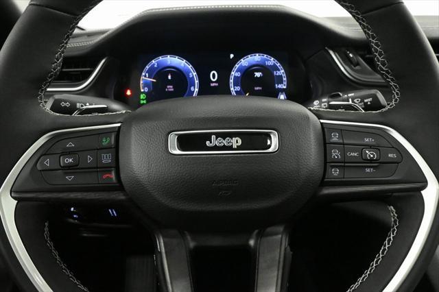 new 2025 Jeep Grand Cherokee car, priced at $47,900