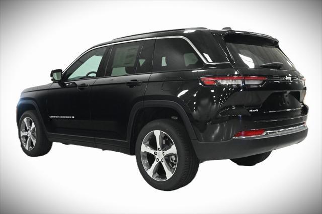 new 2025 Jeep Grand Cherokee car, priced at $47,900