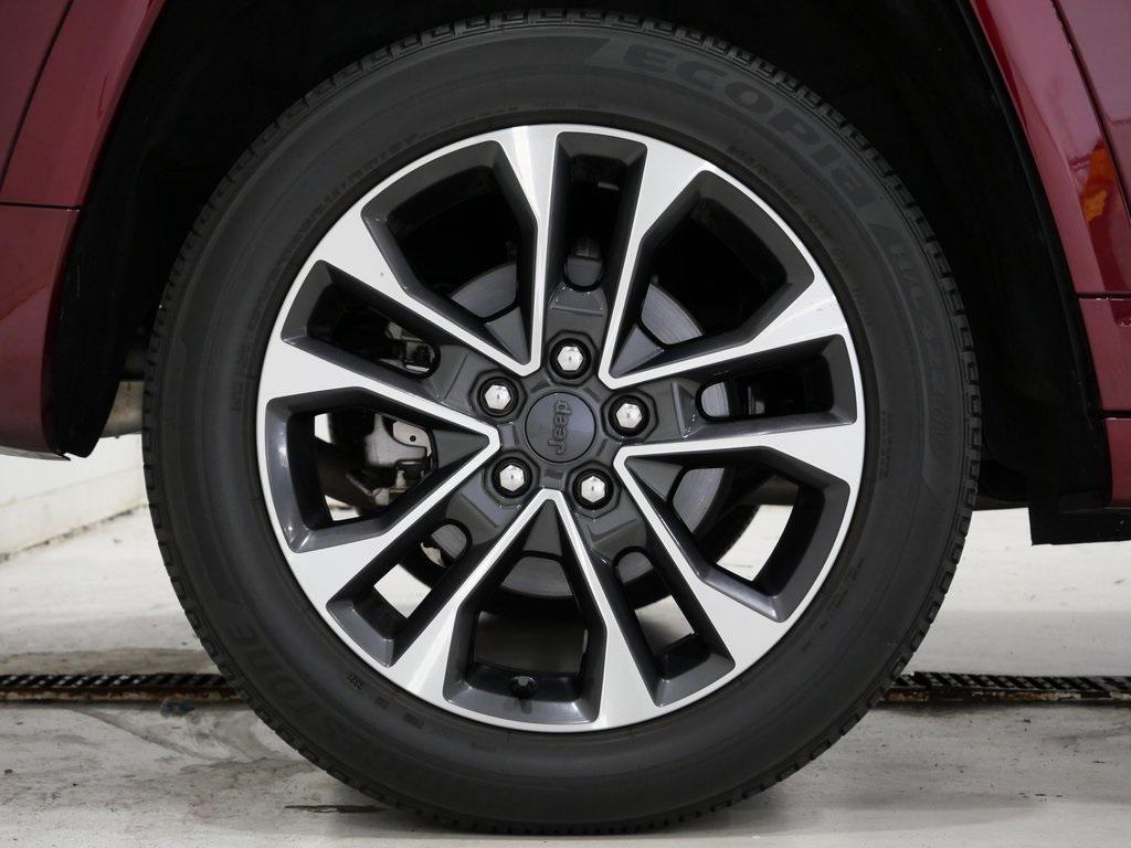 used 2022 Jeep Grand Cherokee car, priced at $30,000