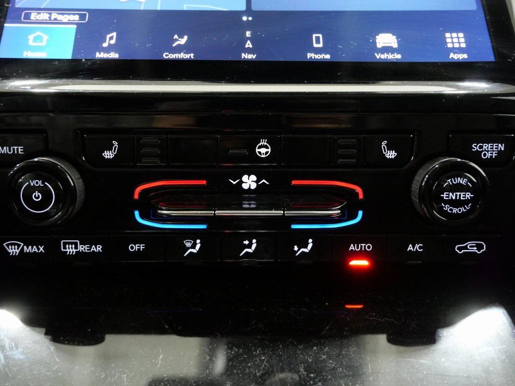 used 2023 Jeep Grand Cherokee L car, priced at $29,800