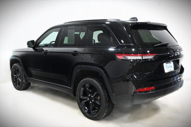 used 2022 Jeep Grand Cherokee car, priced at $29,800