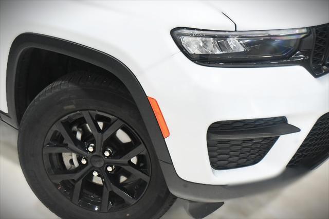 used 2024 Jeep Grand Cherokee car, priced at $34,000