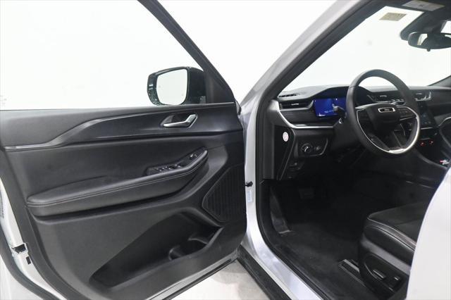 used 2024 Jeep Grand Cherokee car, priced at $34,000