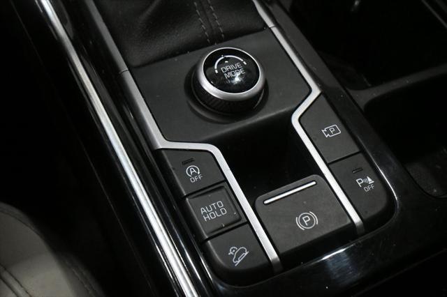 used 2023 Kia Sorento car, priced at $29,800