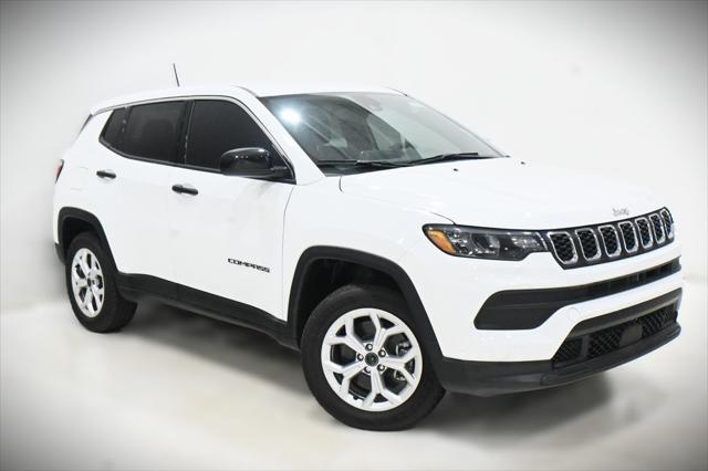 new 2025 Jeep Compass car, priced at $25,574
