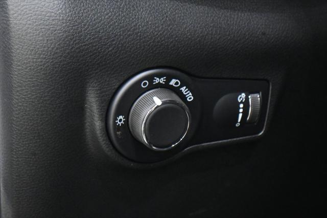 new 2025 Jeep Compass car, priced at $25,574