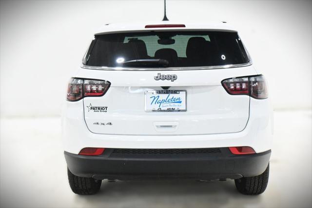 new 2025 Jeep Compass car, priced at $25,574