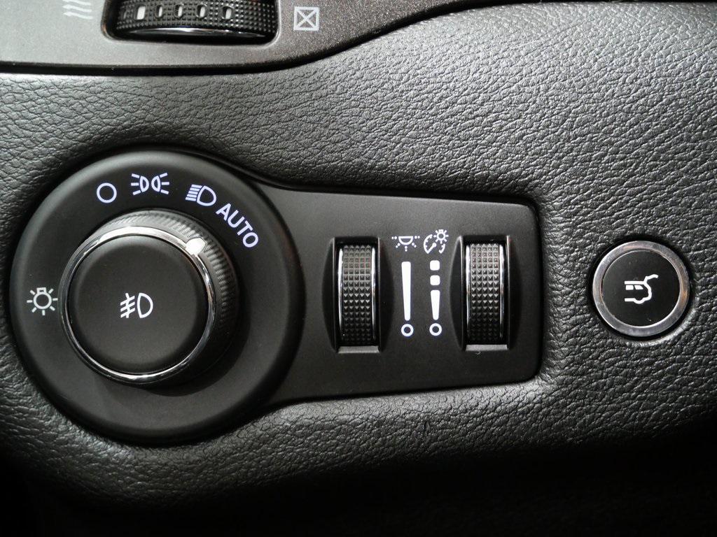 used 2019 Jeep Cherokee car, priced at $20,700