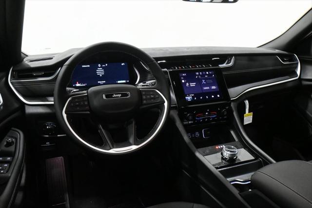 new 2025 Jeep Grand Cherokee car, priced at $35,904
