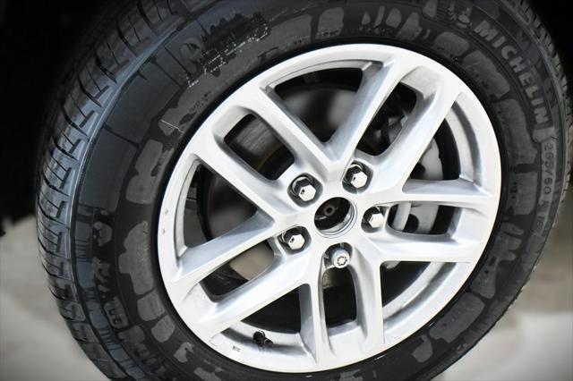 new 2025 Jeep Grand Cherokee car, priced at $35,904