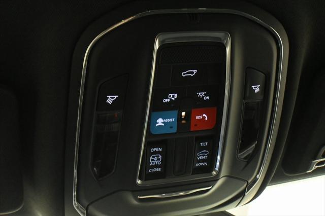 new 2025 Jeep Grand Cherokee car, priced at $35,904