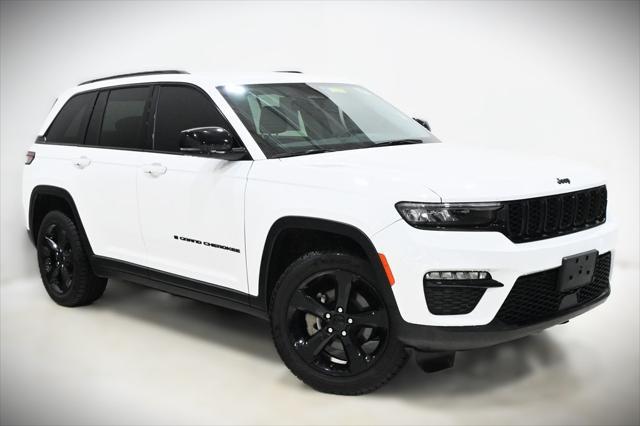 used 2023 Jeep Grand Cherokee car, priced at $29,800