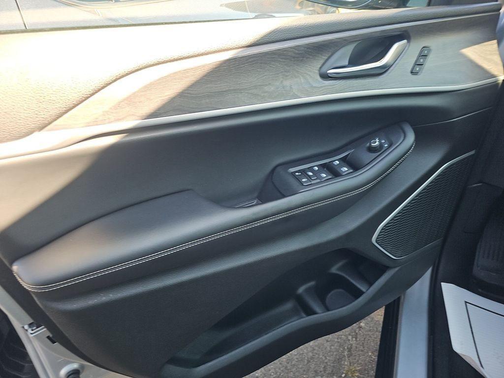 used 2022 Jeep Grand Cherokee L car, priced at $31,000