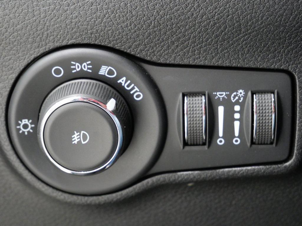 used 2022 Jeep Compass car, priced at $21,300