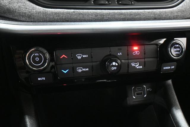 new 2025 Jeep Compass car, priced at $25,357