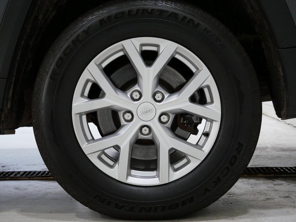 used 2023 Jeep Grand Cherokee L car, priced at $31,000