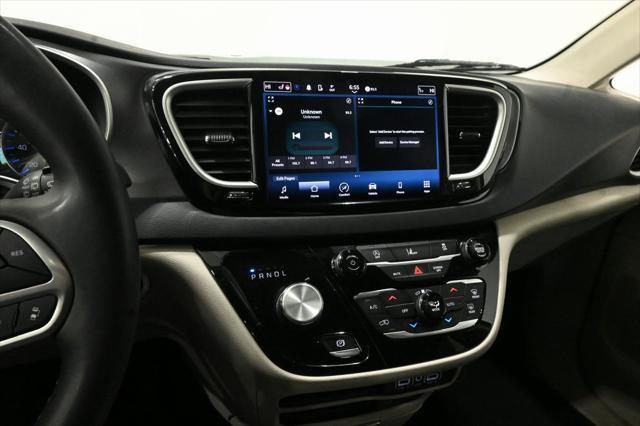 used 2022 Chrysler Pacifica car, priced at $18,600