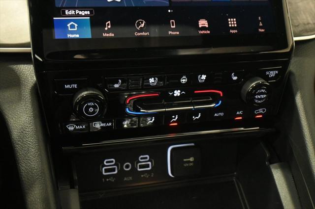 new 2025 Jeep Grand Cherokee car, priced at $44,235