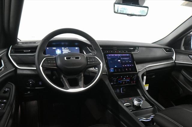 new 2025 Jeep Grand Cherokee car, priced at $44,235