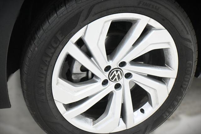 used 2021 Volkswagen Atlas car, priced at $24,500
