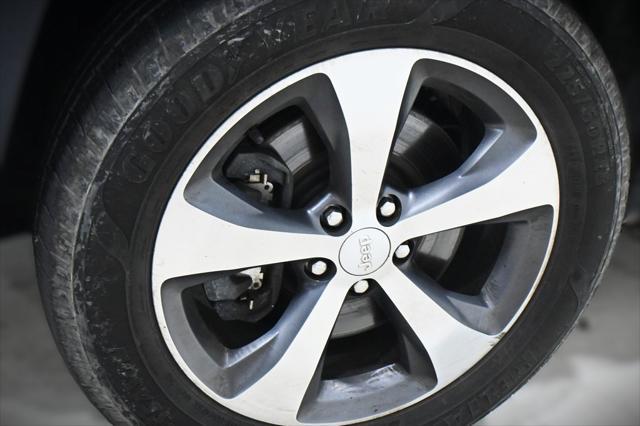 used 2020 Jeep Cherokee car, priced at $19,800
