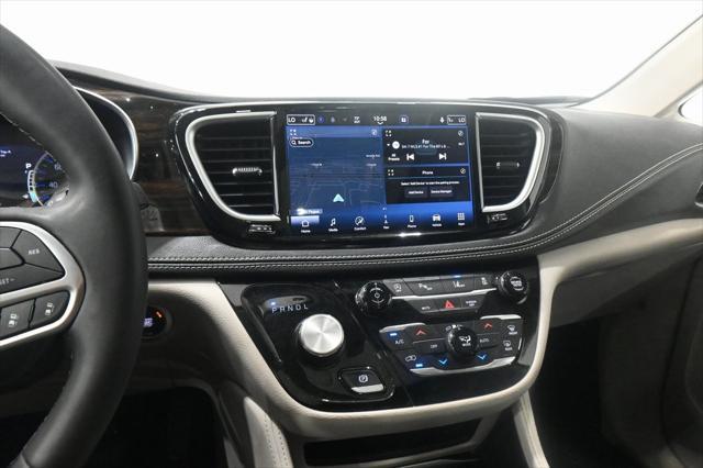 used 2023 Chrysler Pacifica car, priced at $26,000